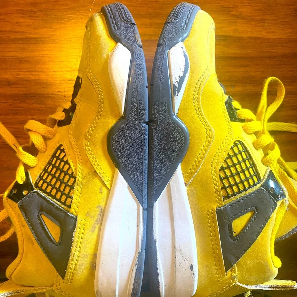 Kids 13c Used but good condition Nike‎ Jordan Lightning 4